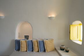 Valsamo Suites