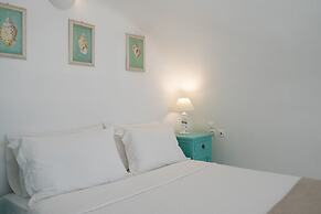 Valsamo Suites