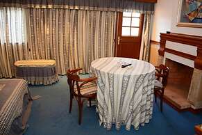 Hotel Crown