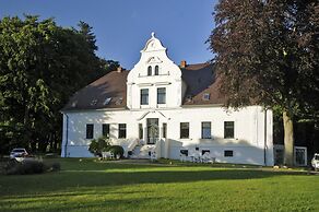 Hotel Pension Gutshaus Neu wendorf