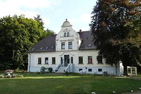 Hotel Pension Gutshaus Neu wendorf