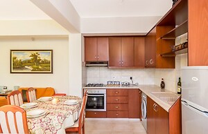 The Lemon Tree Lodge Rustic Village