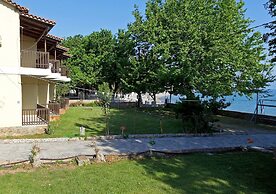 Skourtis Apartments