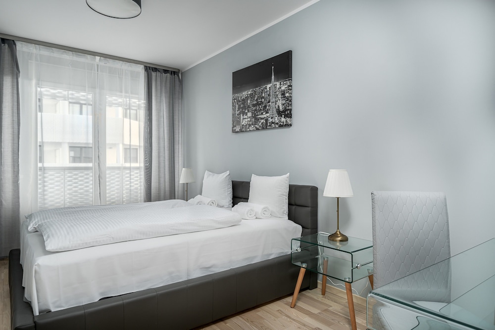 RentPlanet - Apartamenty Atal Tower