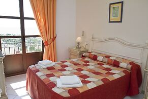 Apartamentos El Toro