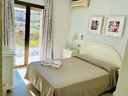 Apartamentos El Toro