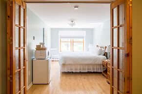 Kindred Spirits Inn & Cottages