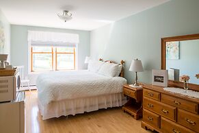 Kindred Spirits Inn & Cottages