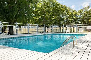 Kindred Spirits Inn & Cottages