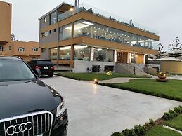 Amwaj Hotel