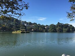 White Lodge Kandy