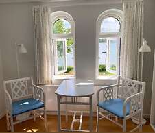 Troense B&B by the sea