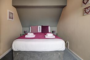 Walkers Court 3 Bedroom Apartment