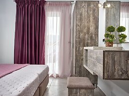 Savvas Luxury Suites