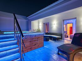 Savvas Luxury Suites