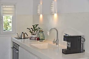 Tinos Blend Suites
