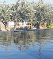 Tinos Blend Suites