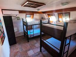 Izsla Suites