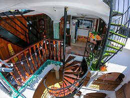 Izsla Suites