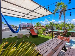 Izsla Suites