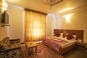 WOW STAYZ2 Hotel The Lodge