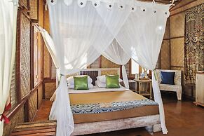 Cemara Beachfront Suite