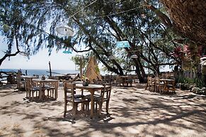 Cemara Beachfront Suite