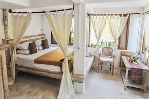 Cemara Beachfront Suite