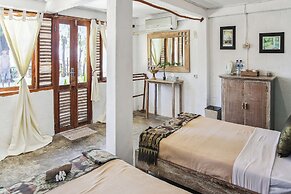 Cemara Beachfront Suite