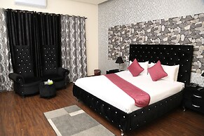 The Westin Suites Hotel