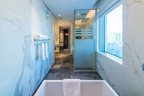 VIP Hotel