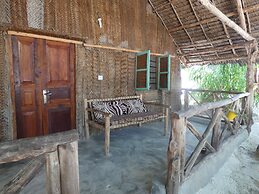 Bahari Pizza Restaurant and Bungalows