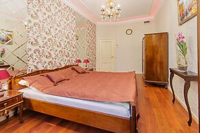 GM Apartment Kamergerskiy 2-43