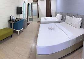 D'Lima Beach Inn
