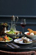 Labotessa Luxury Boutique Hotel