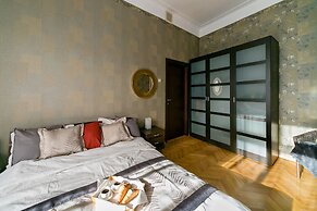 GM Apartment Serafimovicha 2-415