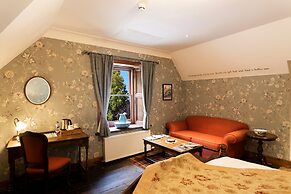Rokeby Manor