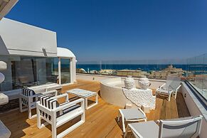 Rhodos Horizon City- Adults only