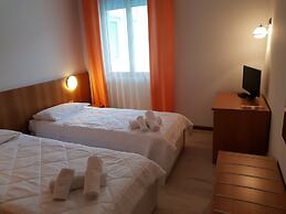 RistHotel Airport
