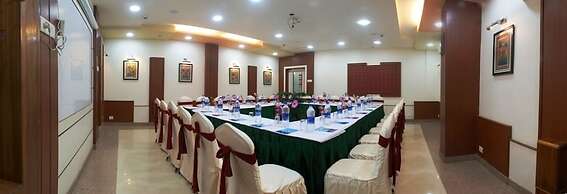 Nayak Beach Resort