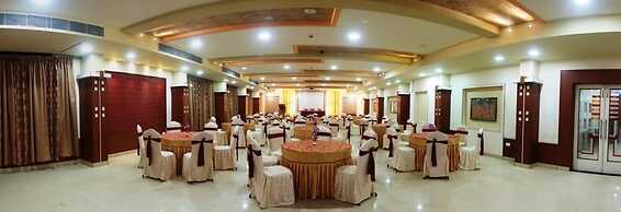 Nayak Beach Resort