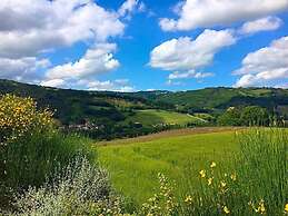 Amico Country House