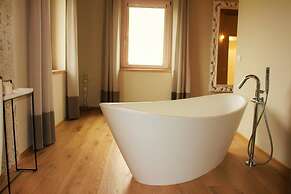 Amico Country House