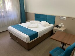 Vira 10 Hotel