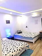 Cat's Hostel