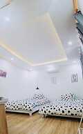 Cat's Hostel