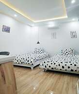 Cat's Hostel