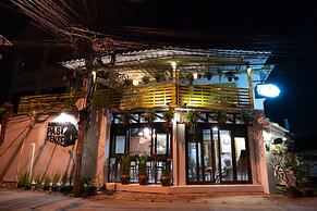 Past Tense Hostel