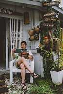 Past Tense Hostel