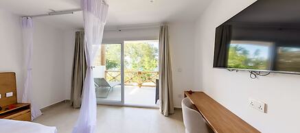 Coral Reef Beach Resort